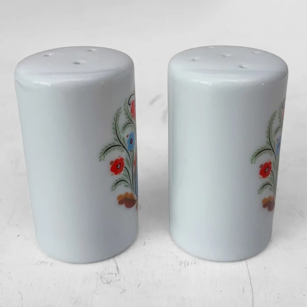 Berggren Traynor Salt & Pepper Shaker Set Swedish Poppy 1960s BTR1